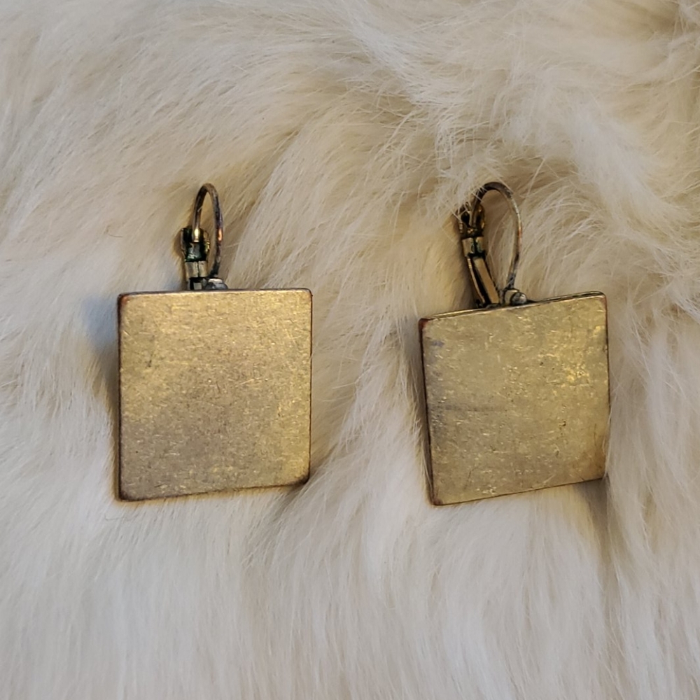 Square earrings